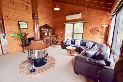Treetops Retreat Katoomba - Maitland Accommodation 1
