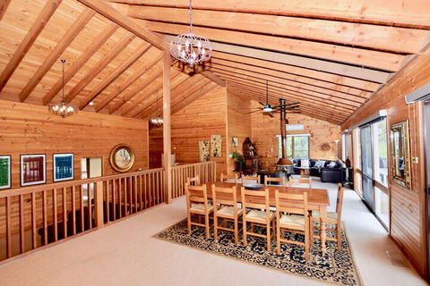 Treetops Retreat Katoomba - Maitland Accommodation 6