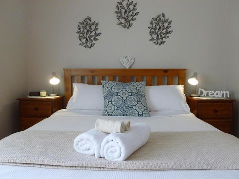 Port Lincoln Holiday Houses - Maitland Accommodation 1