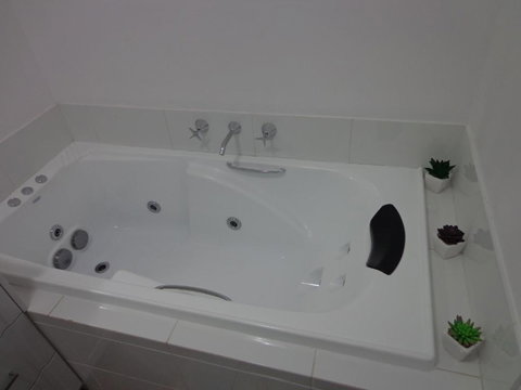 The Beach Villa Bunbury - Maitland Accommodation 5