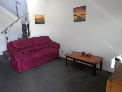 The Beach Villa Bunbury - Maitland Accommodation 1