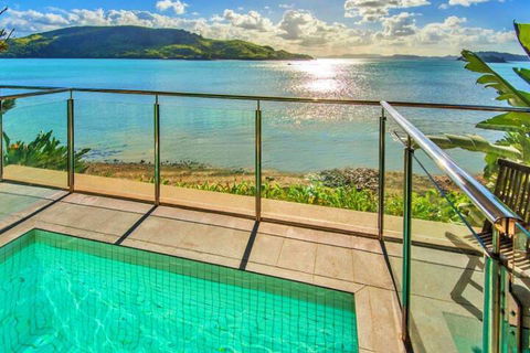 Yacht Club 19 Bijou De Mer 2 Buggies - Maitland Accommodation 3