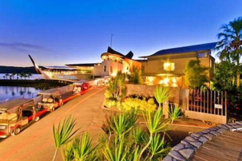 Yacht Club 19 Bijou De Mer 2 Buggies - Maitland Accommodation 0