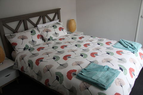 Warnbro Beach Family Accommodation - Maitland Accommodation 7
