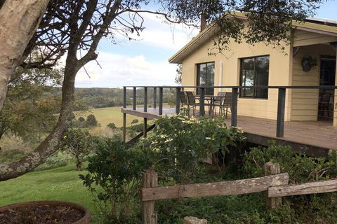 Maleny Mountain Retreat - Maitland Accommodation 4