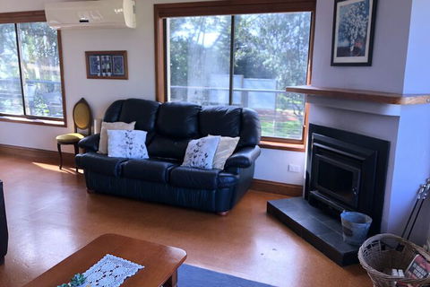 Maleny Mountain Retreat - Maitland Accommodation 6