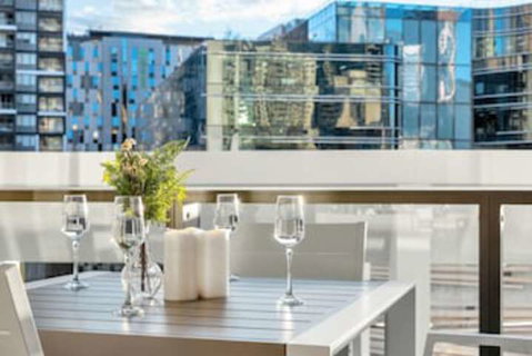 I02-china Town Luxury Service Apartment - Maitland Accommodation 0
