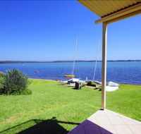 Blue Water at Mannering Park - Maitland Accommodation