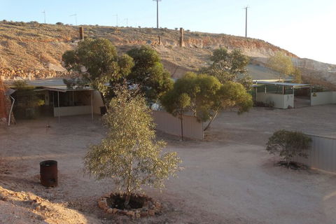 Di's Dugouts - Maitland Accommodation 3