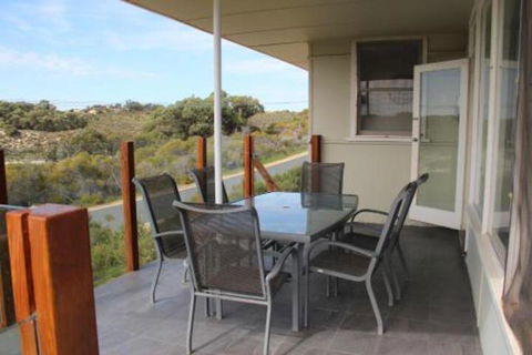 River Panorama Beach House - Maitland Accommodation 3