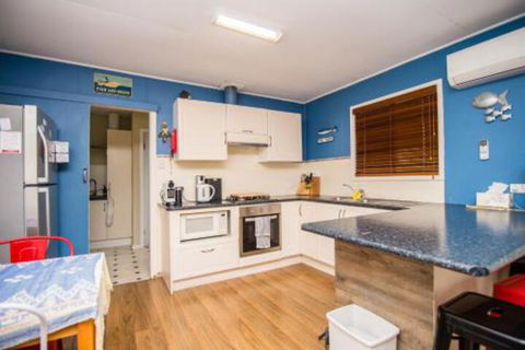The Gee Beach House - Maitland Accommodation 6