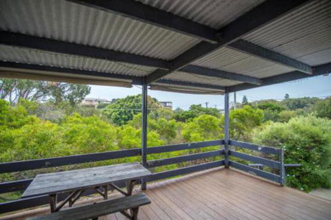 The Gee Beach House - Maitland Accommodation 3