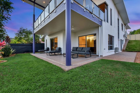 Darwin City Lights Jacuzzi - Maitland Accommodation 1