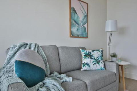 Luxurious & Chic 2BR Apartment In Melbourne CBD - Maitland Accommodation 7
