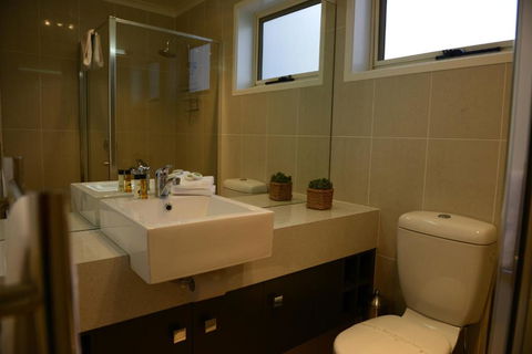 Skyline Best Executive Bendigo CBD Accommodation 2020 21 - Maitland Accommodation 1