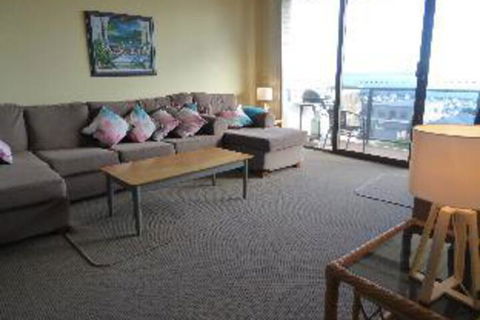 2 Bedroom Apartment Portside Unit 12 / 1 Donald Street FREE WIFI - Maitland Accommodation 4