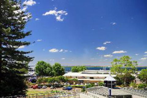 2 Bedroom Apartment Nelson Towers Victoria Parade - Maitland Accommodation 4