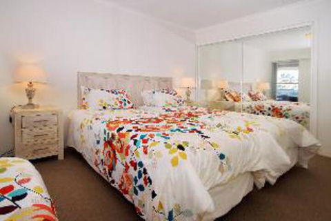 2 Bedroom Apartment Nelson Towers Victoria Parade - Maitland Accommodation 3