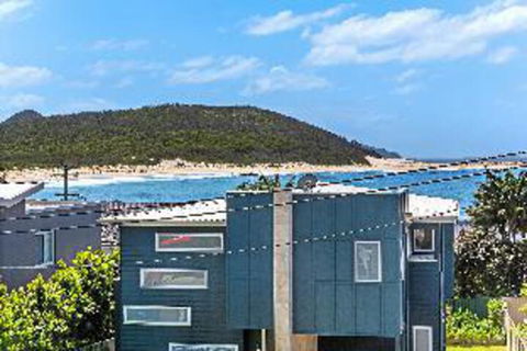 4 Bedroom Apartment Market Street - Maitland Accommodation 3