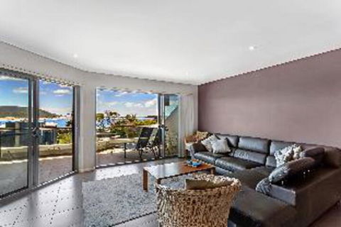 4 Bedroom Apartment Market Street - Maitland Accommodation 0