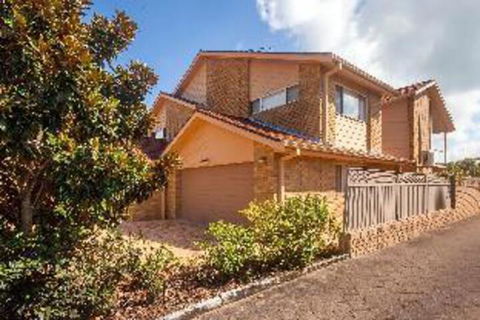 3 Bedroom Villa Moy At Nelson Bay 2 / 30 Thurlow Avenue FREE WIFI - Maitland Accommodation 2