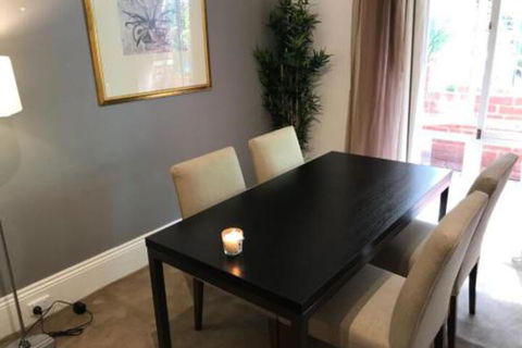 Little Bourke Street - Maitland Accommodation 1