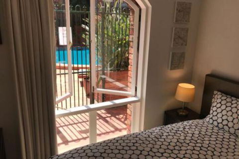 Little Bourke Street - Maitland Accommodation 2