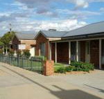 Numurkah Apartments The Saxton - Maitland Accommodation