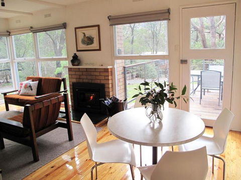 Wattletree Cottage - Maitland Accommodation 6