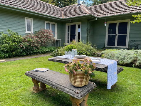 GOWAN ROSS COTTAGE - Maitland Accommodation 2