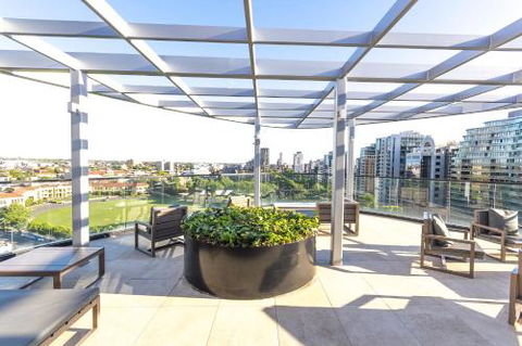 Luxurious Apartment At St. Kilda Free Parking Netflix Wine WiFi Spotify - Maitland Accommodation 3