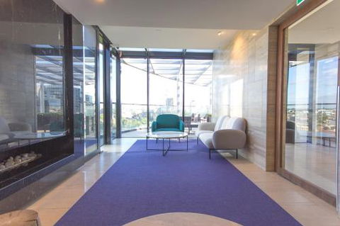 Luxurious Apartment At St. Kilda Free Parking Netflix Wine WiFi Spotify - Maitland Accommodation 6