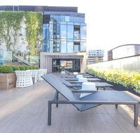 Luxurious Apartment at St. Kilda Free Parking Netflix Wine WiFi Spotify - Maitland Accommodation