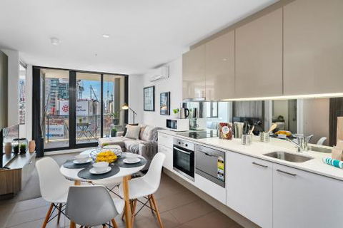 Complete Host Hudson Apartments - Maitland Accommodation 0
