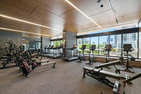 Complete Host Hudson Apartments - Maitland Accommodation 4