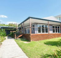 No. 1 Fingal Bay Beach House The Little Abode - Maitland Accommodation