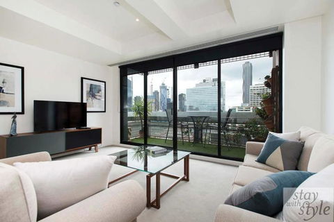 City Heights & Views - Maitland Accommodation 5