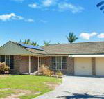 Fingal Waves at Fingal bay NSW - Maitland Accommodation