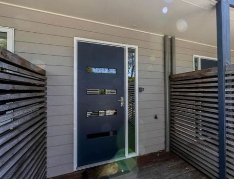 COASTAL SOUL VILLA At BROADBEACH - Maitland Accommodation 0