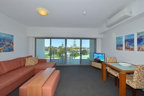 Sea Side 104 - Maitland Accommodation 4