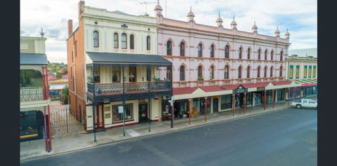 Grand & Central On George Unique Opulent - Maitland Accommodation 2