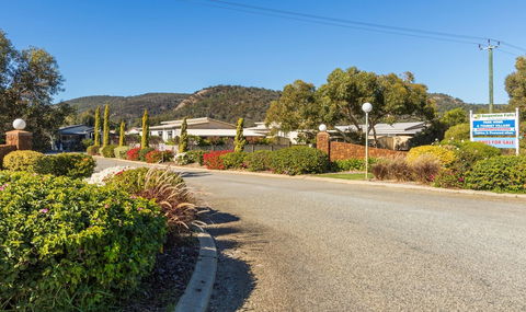 Tasman Holiday Parks - Serpentine Falls - Maitland Accommodation 0