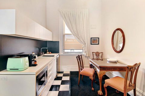 Langsford - Maitland Accommodation 5