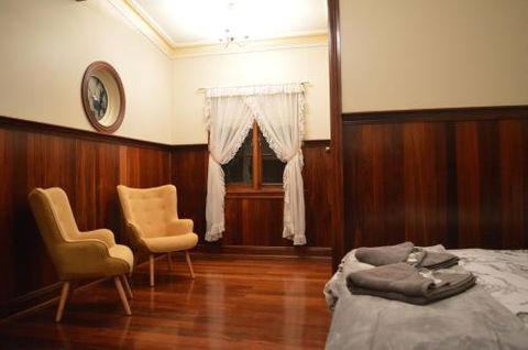 Gargoyle Lodge - Maitland Accommodation 3