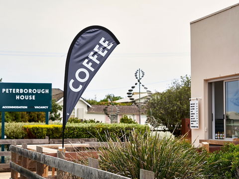 Peterborough House & Motel - Maitland Accommodation 0