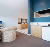 Venabu on Garuwa 20 Garuwa Street spectacular house with fabulous views - Maitland Accommodation
