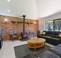 Just Listed Blaxlands Homestead the very best location in the Valley walk to everything - Maitland Accommodation