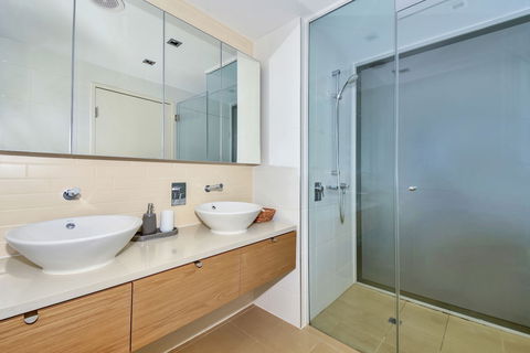 Darwin Waterfront Short Stay Apartments - Maitland Accommodation 6