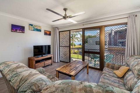 Great Location Close To Waterfront Shops Restaurants & Cafes. - Maitland Accommodation 2