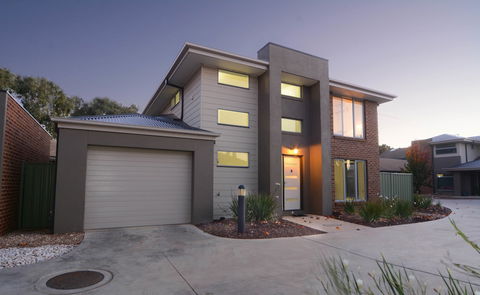 Barclay On View - Maitland Accommodation 2